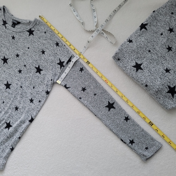 Fitted Sleeves Loose Fit Stretchy Viscose Stars Sweatshirt EUC Women's S grey - Picture 5 of 11